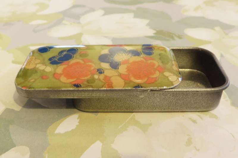 Large Tin