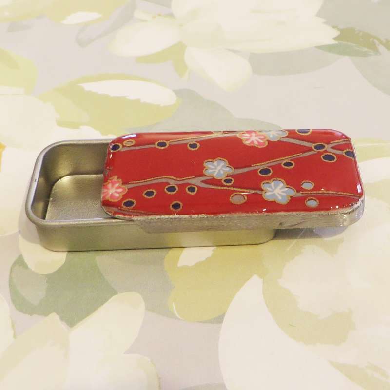 Small Tin